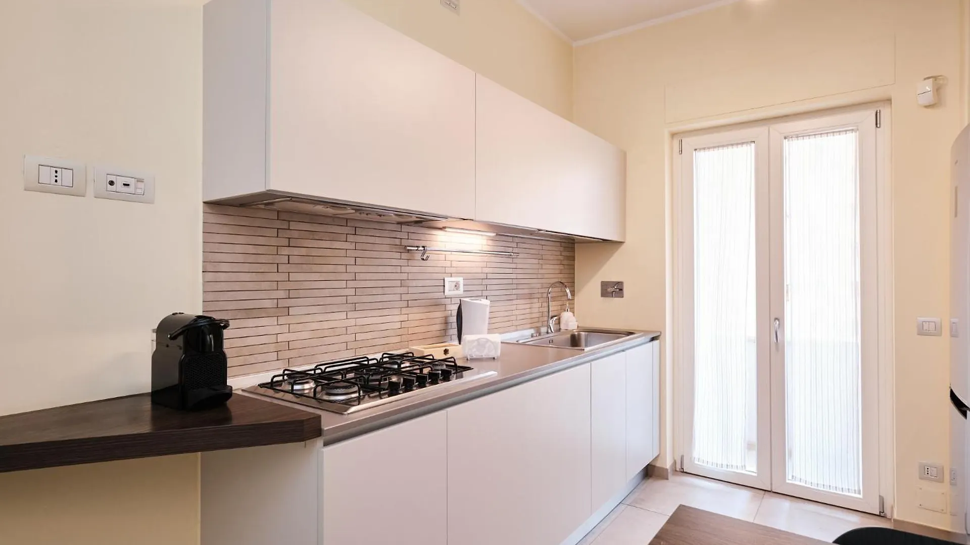 Apartment Appartamento Moderno A 5 Minuti Dalla Metro Rome